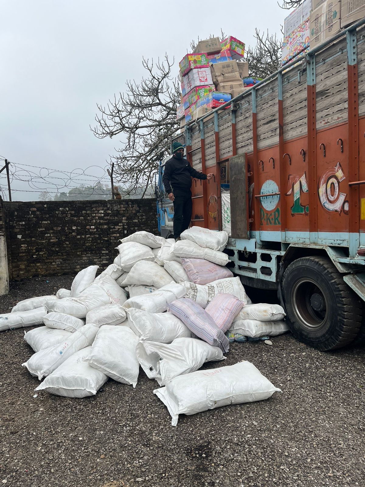 'Multiple sacks of banned polythene bags weighing 3125 Kgs seized by Police station Jhajjar Kotli Jammu'